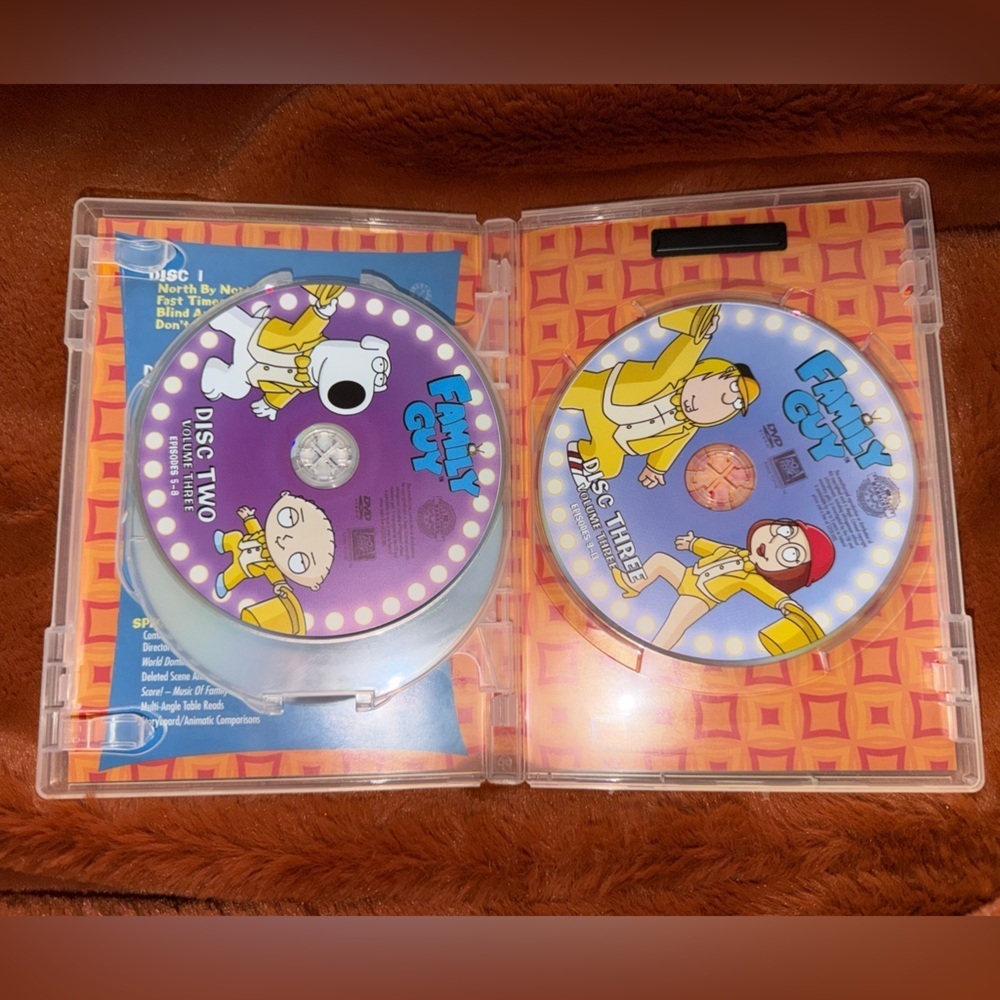 Family Guy Volume Three 3-Disc Set - Picture 4 of 4